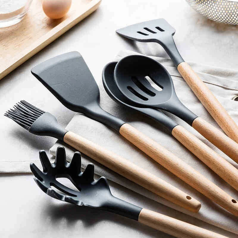 Conjunto de 12 peças Cabo de madeira Utensílios de cozinha de silicone